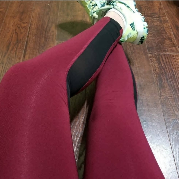 BURGUNY Workout Leggings With Mesh Solid - Picture 6 of 6